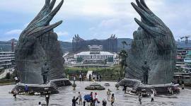 Taman Kusuma Bangsa IKN ramai wisatawan. (Foto: Antara Foto/M Adimaja)