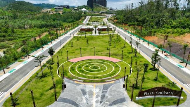 Kompleks perkantoran legislatif akan dibangun di lahan seluas 42 hektar dengan anggaran Rp8,5 triliun (2025–2027), mencakup Gedung Sidang Paripurna, Plaza Demokrasi, Serambi Musyawarah, Museum, dan gedung kerja lainnya. (Foto: Dok OIKN)