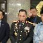 
Kapolri Jenderal Pol Listyo Sigit Prabowo (tengah) memberikan keterangan pers di Gedung Mabes Polri, Jakarta, Senin (10/11/2025). (Divisi Humas Polri)