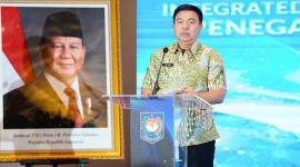 Sekretaris Jenderal (Sekjen) Kementerian Dalam Negeri (Kemendagri) Tomsi Tohir saat membuka Sosialisasi dan Rapat Koordinasi Teknis Integratted Land Administration and Spatial Planning Project (ILASPP) Penegasan Batas Desa dengan Pemerintah Daerah Tahun 2025 di Jakarta, Jumat (21/11/2025). (Foto: Dok Kemendagri RI)