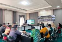 Teks foto : Penyampaian laporan akhir site plan dua destinasi wisata di Balangan. foto; MC Balangan