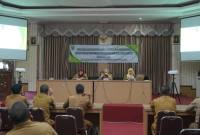 Teks foto : : Sosialisasi ketahanan pangan desa melalui BUMDesa. di Balangan foto: MC Balangan