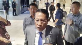 Menkum Supratman Andi Agtas di kompleks parlemen, Jakarta, Selasa (18/11/2025). (Foto: Antara/Bagus A Rizaldi)