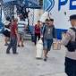 Sejumlah penumpang menuruni Kapal PT Pelni (Persero) di Pelabuhan Kumai, Kabupaten Kotawaringin Barat, Kalteng. (Foto: Dok PT Pelni)