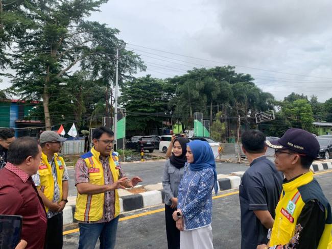 Komisi III DPRD Provinsi Kalimantan Selatan (Kalsel) yang meninjau lokasi. Jembatan Sungai Ulin di Kota Banjarbaru, Jumat  31/10/2025) )SuarIndonesia/Ist)