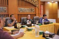 Wakil Ketua DPRD Kalsel dan Anggota Pansus III lainnya ke Direktorat Jenderal Bina Keuangan Daerah Kementerian Dalam Negeri Republik Indonesia (Kemendagri RI) Senin, (17/11/2025) di Jakarta. (SuarIndonesia/Ist)