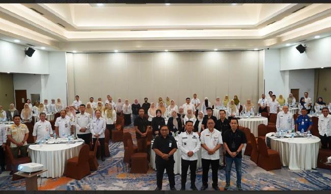 Pemerintah Kota Banjarmasin terus mendorong modernisasi pengelolaan keuangan daerah. Melalui penerapan Kartu Kredit Indonesia (KKI) Bank Kalsel, Pemkot berupaya mempercepat penyerapan belanja daerah sekaligus menciptakan sistem keuangan yang lebih efisien, transparan, dan akuntabel.