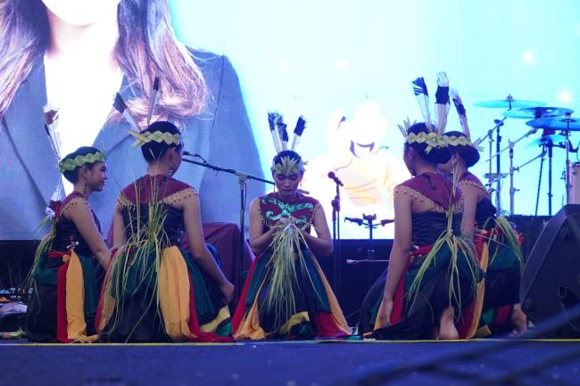 Rangkaian Festival Komunitas Informasi Masyarakat (KIMFest) 2025 di Alun-alun Kota Tangerang, Banten, Sabtu (15/11/2025). (SuarIndonesia/(Adv)