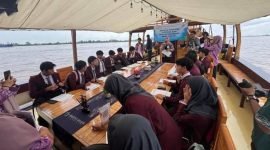 Bank Kalsel gencar mendorong masyarakat untuk menjauhkan diri dari ancaman pinjaman online, hingga praktik judi online mulai sejak dini. (Foto/SuarIndonesia)