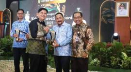 ada ajang Kalsel Innovation Award 2025, DPKP Kalsel sukses menjadi Juara 1 kategori SKPD, yang digelar di Gedung Idham Chalid Banjarbaru, Kamis (20/11/2025) (SuarIndonesia/Adv)