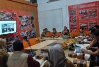 BPBD Balangan menggelar rapat koordinasi bersama delapan kecamatan di Ruang Rapat BPBD Balangan, Senin (24/11/2025). (SuarIndonesia/Adv)