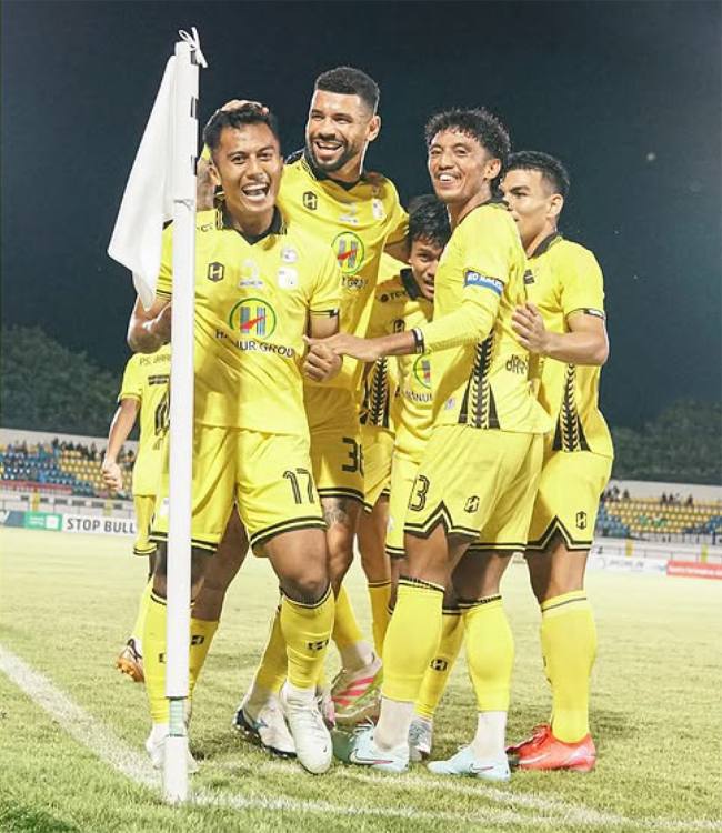 Barito Putera tampil menggila menghajar Persiba Balikpapan tiga gol tanpa balas di Stadion Demang Lehman, Martapura, Minggu (2/11/2025). (Foto: ig@psbaritoputeraofficial)