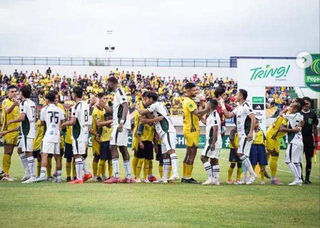 Pertandingan Barito Putera vs PSS Sleman di Stadion Demang Lehman, Martapura, Kalsel, Sabtu (8/11/2025) berakhir dengan skor 1-1. (Foto: ig@psbaritoputeraofficial)
