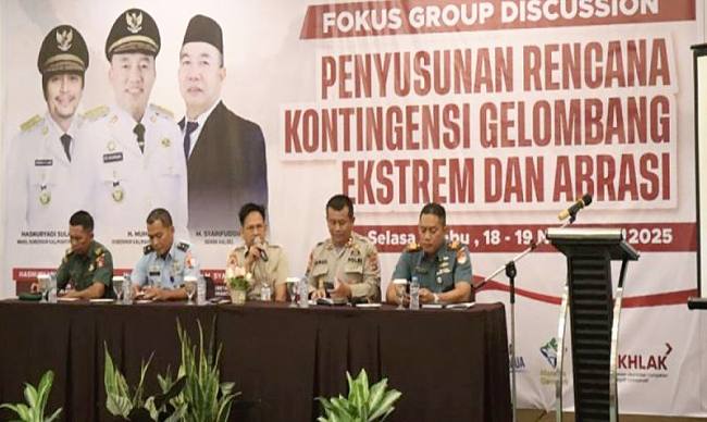 Badan Penanggulangan Bencana Daerah (BPBD) Provinsi Kalimantan Selatan terus memperkuat kesiapsiagaan menghadapi potensi bencana pesisir melalui penyusunan Rencana Kontingensi (Renkon) Gelombang Ekstrem dan Abrasi Tahun 2025. (Foto: Dok Pemprov Kalsel)