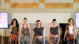 Pertunjukan busana berbahan kain sasirangan karya para desainer Eropa dan Rwanda di Belgia. (Foto: Dok Native Indonesia)
