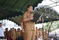 Kegiatan dilaksanakan bersamaan dengan apel gabungan di halaman Kantor Bupati Balangan, Paringin Selatan, Senin (1/12/2025). (SuarIndonesia/Adv)