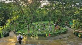 Arena bermain di Taman Hijau Balangan, Jalan A Yani, Kecamatan Paringin Selatan, Kabupaten Balangan menjadi tempat paling diminati dari wisata keluarga. (SuarIndonesia/Adv)