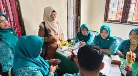 menampilkan berbagai inovasi dalam ajang penilaian Usaha Peningkatan Pendapatan Keluarga (UP2K) tingkat Kabupaten Balangan, Selasa (2/12/2025) (SuarIndonesia/Adv)