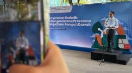 Menteri LH/Kepala BPLH Hanif Faisol Nurofiq memberikan arahan saat pelepasan bantuan untuk banjir Sumatera dan penyerahan bantuan sarana prasarana pengelolaan sampah di Jakarta, Senin (8/12/2025). (ANTARA/Prisca Triferna)
