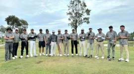 DUKUNGAN - Hari Jadi Kabupaten Tapin ke-60, Bank Kalsel hadir memberikan dukungan sebagai salah satu sponsor pada pelaksanaan Tapin Open Golf Tournament 2025.( Foto:HumasBankKalsel)