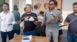 Sembilan remaja tawuran, cepat dicegah lebih parah serta diamankan anggota Buru Sergap (Buser) Polsek Banjarmasin Selatan.Senin (15/12/2025) dinihari (SuarIndonesia/DO)