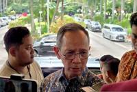 Mahendra Siregar, Ketua Dewan Komisioner OJK saat ditemui di Kantor Kemenko Perekonomian, Jakarta, Selasa (16/12/2025). (ANTARA/Bayu Saputra)