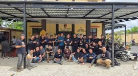 Penangkapan tersebut, Polres HSS melibatkan personel gabungan dari Satreskrim, Satintelkam, Humas, Propam Polres HSS, serta didukung personel Resmob Dit Reskrimum Polda Kalsel (SuarIndonesia/Ist)