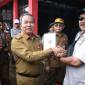 Pemerintah Provinsi Kalimantan, apresiasi atas kunjungan langsung Menteri Lingkungan Hidup Republik Indonesia, Hanif Faisol Nurofiq, ke wilayah terdampak banjir di Desa Bincau, Kabupaten Banjar, Selasa (30/12/2025). (SuarIndonesia/Adv)