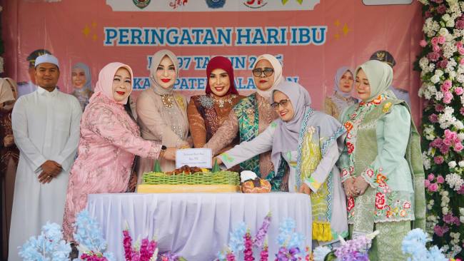 Peringatan Hari Ibu di Kabupaten Balangan. Foto : Mc Balangan