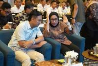 Wakil Kepala BGN Nanik Sudaryati Deyang (kanan) dalam acara Koordinasi dan Evaluasi Program MBG di Cilacap, Jawa Tengah, Jumat (5/12/2025). (Foto: Dok BGN)