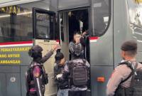 Dua napi Palangka Raya dipindah ke Nusakambangan. (Foto: Dok Kanwil Ditjenpas Kalteng)
