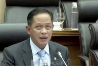 Menteri LH/Kepala BPLH Hanif Faisol Nurofiq dalam rapat kerja dengan Komisi XII DPR RI di Jakarta, Rabu (3/12/2025). (Foto: Antara/Prisca Triferna)