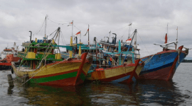 Foto ilustrasi - sejumlah kapal nelayan di perairan Kalimantan Selatan. (Foto: Istimewa)