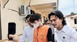 Tersangka pelaku pemeran video asusila MF (24) saat diamankan Satreskrim Polres Balangan, Senin (22/12/2025). (Foto: Istimewa)