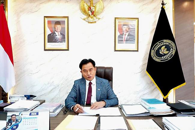 Menko Kumham Imipas Yusril Ihza Mahendra memberikan keterangan kepada media. (Foto: Dok Kemenko Kumham Imipas RI)