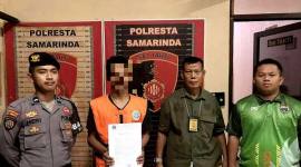 Penyidik Balai Penegakan Hukum Kehutanan (Gakkum) Wilayah Kalimantan melimpahkan tersangka kasus illegal mining di Kawasan Hutan Taman Hutan Raya (Tahura) Bukit Soeharto kepada Kejaksaan Tinggi Kalimantan Timur untuk segera disidangkan. (Foto: Dok Balai Gakkum Kalimantan)