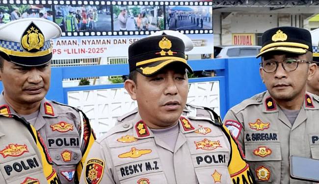 Kapolres Kotim AKBP Resky Maulana Zulkarnain (tengah) menanggapi terkait penipuan berkedok E-Tilang, Jumat (9/1/2026). (ANTARA/Devita Maulina)