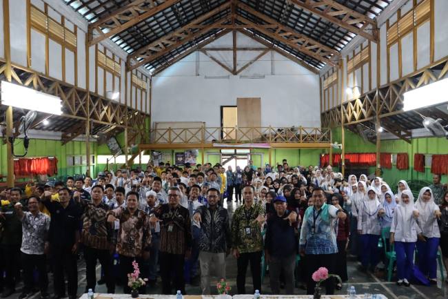 BANK KALSEL Ajak SMKN 2 Amuntai Cinta dan Bangga Pahami Rupiah