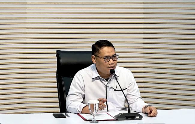 Pelaksana tugas Deputi Penindakan dan Eksekusi Komisi Pemberantasan Korupsi Asep Guntur Rahayu memberikan keterangan di Gedung Merah Putih KPK Jakarta, Minggu (11/1/2026). (ANTARA/Rio Feisal)