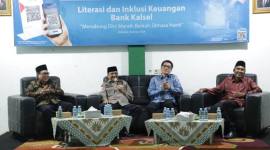 LITERASI - Suasana literasi keuangan di Ponpes Rakha Amuntai. (Foto: HumasBankKalsel)
