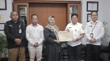 SEKRETARIAT Terima Surat PAW Anggota DPRD dari KPU Kalsel atas Pengunduran Diri dari Fraksi NasDem