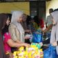 Dinas Perindustrian dan Perdagangan (Disperindag) Kabupaten Balangan menggelar pasar murah di Desa Sikontan, Kecamatan Awayan, Selasa (20/1/2026). (SuarIndonesia/Adv)
