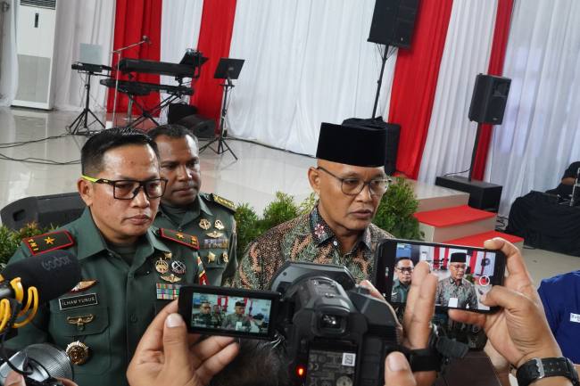 ombongan dipimpin Wakil Ketu Komisi l DPR RI, Dr. H. Sukamta dan  disambut Komandan Resor Militer (Danrem) 101/Antasari, Brigjen TNI Ilham Yunus, S.Sos, M.Si beserta jajaran, Rabu (28/1/2026) (SuarIndonesia/Ist)., 