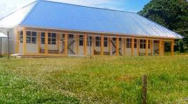 Gedung SMPN 2 Krayan Tengah saat disegel. (Foto: Istimewa)