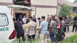 Evakuasi penemuan mayat dalam karung di Sanggau. (Foto: Istimewa)