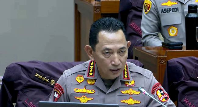 Kapolri Jenderal Polisi Listyo Sigit Prabowo berbicara dalam rapat kerja bersama Komisi III DPR RI di Gedung Parlemen, Senayan, Jakarta, Senin (26/1/2026). (Foto: YouTube @TVR Parlemen)