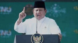 Presiden Prabowo Subianto memberikan sambutan pada acara Mujahadah Kubro memperingati Hari Lahir Satu Abad Nahdlatul Ulama (NU) di Stadion Gajayana, Malang, Jawa Timur, Minggu (8/2/2026). (Foto: Youtube @Sekretariat Presiden)