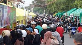 Situasi pasar Juadah yang berada di depan Mess Daerah Jalan Merdeka, Kecamatan Singkawang Tengah, Kota Singkawang, Kalimantan Barat, Minggu (22/2/2026). (Antara Foto/Narwati)