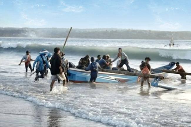 Foto Ilustrasi - Nelayan beraktivitas di tengah gelombang air laut. (Foto: Shutterstock)