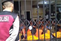 pemusnahan barang bukti 67,6 Kilogram (Kg) sabu dengan cara diblender berlangsung di gedung Dit Tahti Polda, Senin (9/2/2026) (SuarIndonesia/ZI)